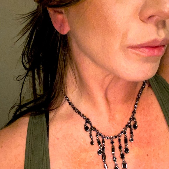 Black crystal choker necklace with black shiny gems with matching earrings. - Picture 3 of 7